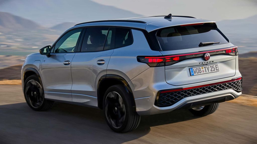 GALERIE FOTO | Volkswagen prezintă Tayron, un nou SUV de clasă medie - Imagine 9
