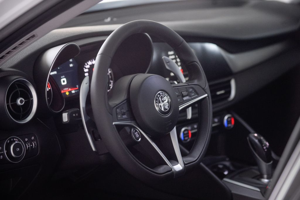 Alfa Romeo Giulia - Imagine 9