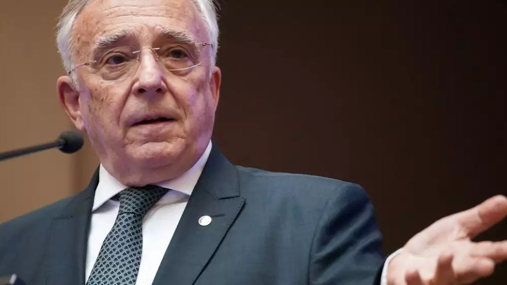 Isărescu: S-a spus că să se mai reducă din taxe. Păi de unde, tată?