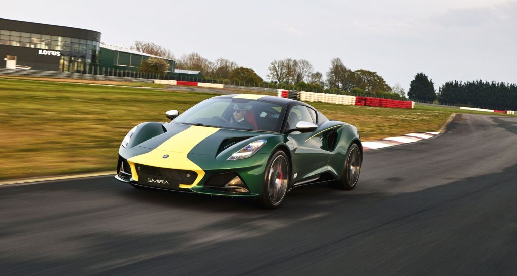 [FOTO] Lotus lansează o versiune specială a modelului Emira în cinstea lui Jim Clark - Imagine 8