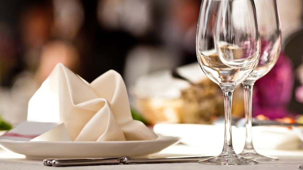 Giurgiu: Restaurantele şi sălile de jocuri de noroc au fost redeschise la 30% din capacitate