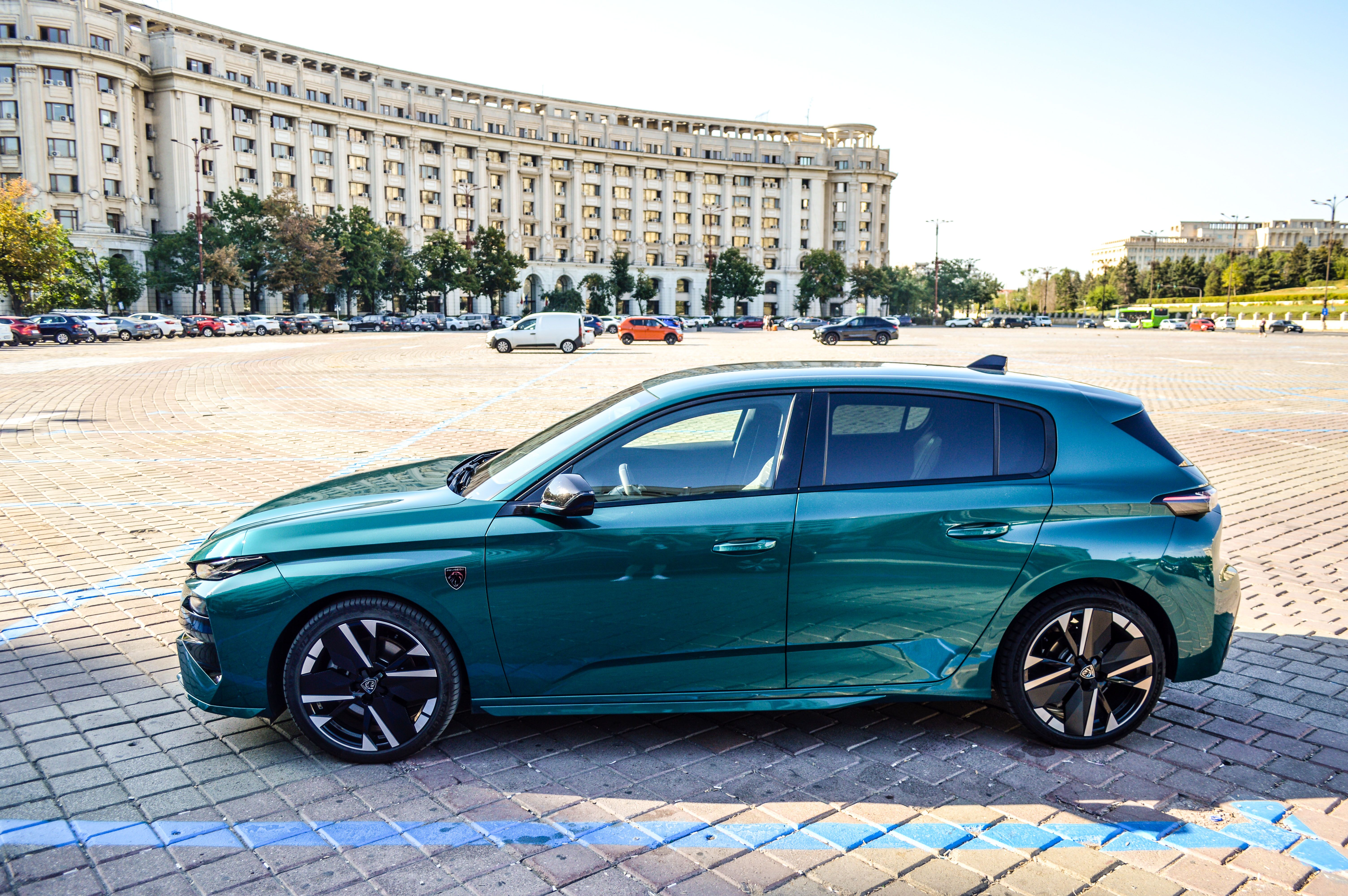 FOTO | Test Drive Peugeot 308 Facelift. Mai merită să-ți iei un hatchback în 2026? - Poza 4