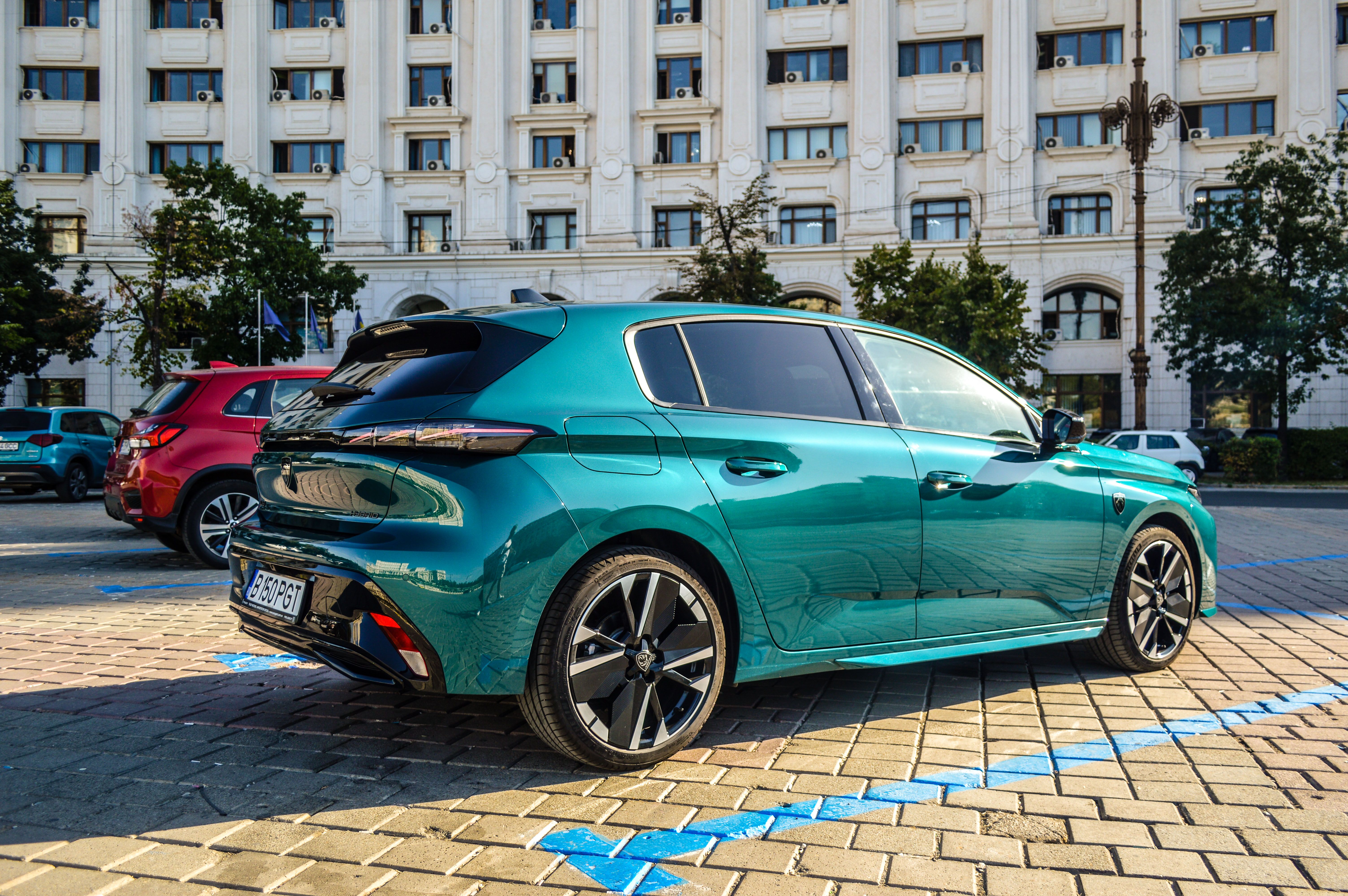 FOTO | Test Drive Peugeot 308 Facelift. Mai merită să-ți iei un hatchback în 2026? - Poza 12