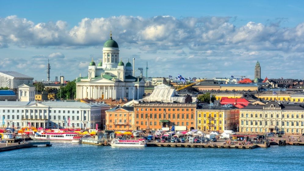 Finlanda face testele COVID-19 obligatorii pentru cei care ajung în țară
