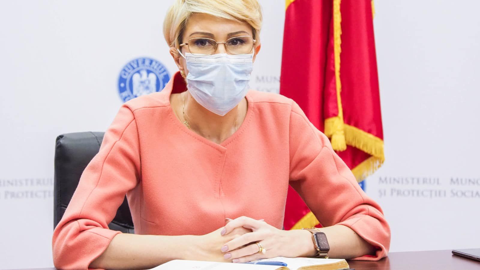 Pensie sau salariu? Angajații de la stat, puși să aleagă