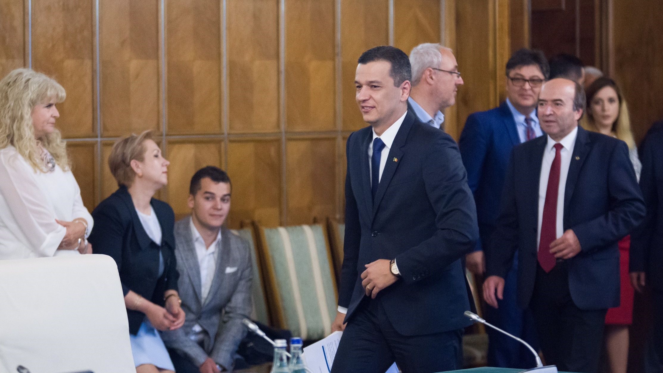 Sorin Grindeanu, in CExN: L-am trezit pe Klaus Iohannis cu OUG 13. Acum ii dati Guvernul. De ce?