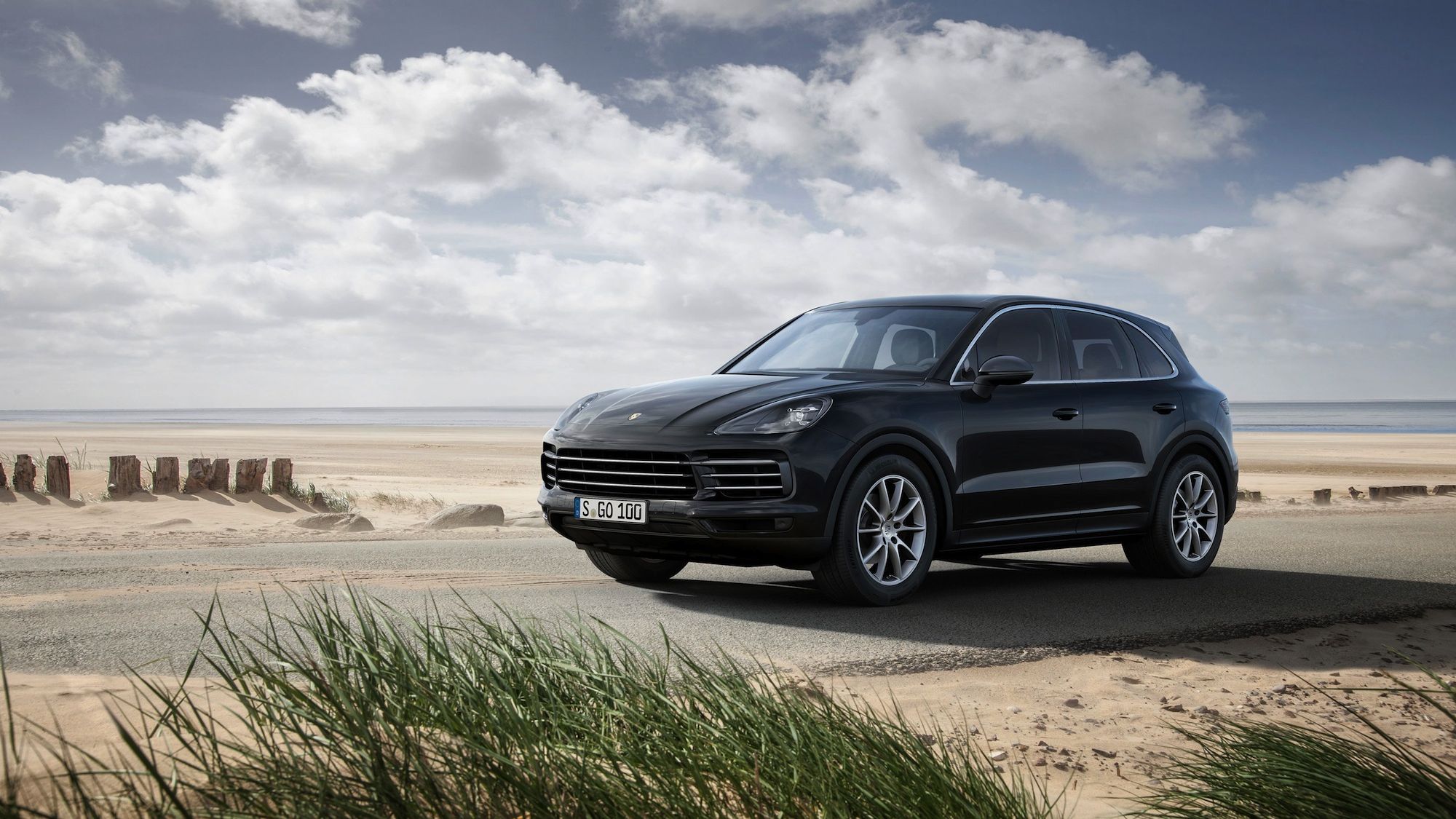 Porsche lanseaza cea de-a treia generatie Cayenne