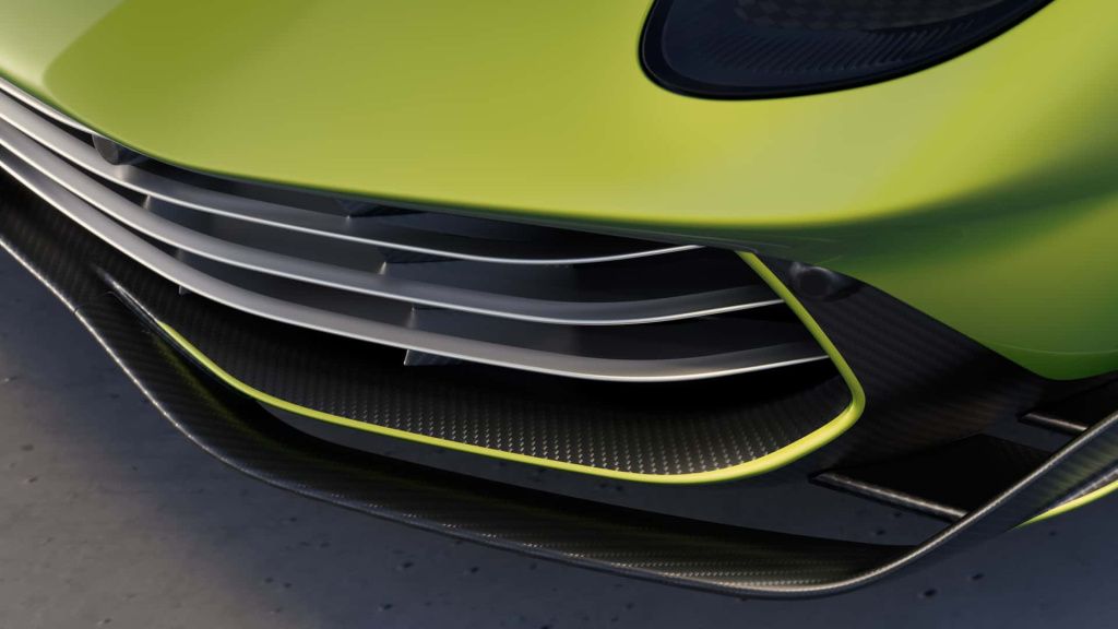 GALERIE FOTO | Aston Martin a adus Valhalla pe străzi cu un supercar de 1.064 CP - Imagine 12