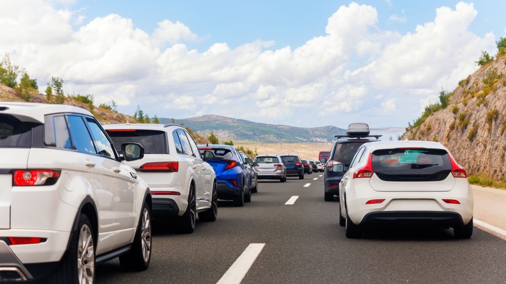 Avertisment dur dat de un ONG de mediu: Dacă nu sunt interzise mașinile pe benzină și diesel în 2035, industria auto ar putea pierde 1 milion de joburi