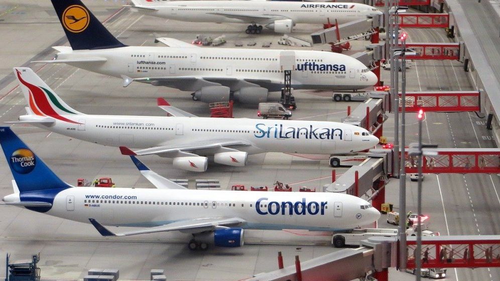 Grevă generală în toate aeroporturile din Italia. Vor exista și întreruperi în circulația cu transportul public