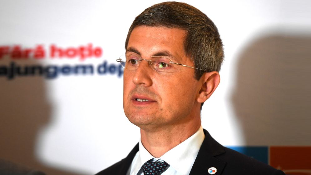 Dan Barna: Nu există o strategie post-pandemie, nu se iau bani de la pensiile speciale