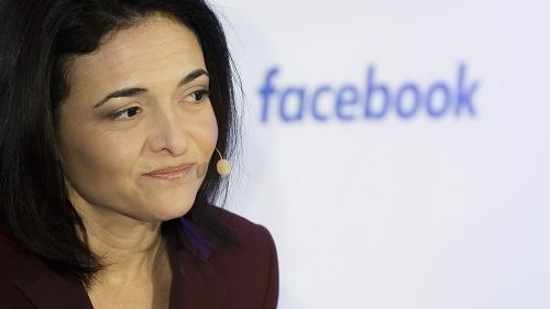 Sheryl Sandberg, COO la Facebook: Criza de leadership feminin e privita total gresit