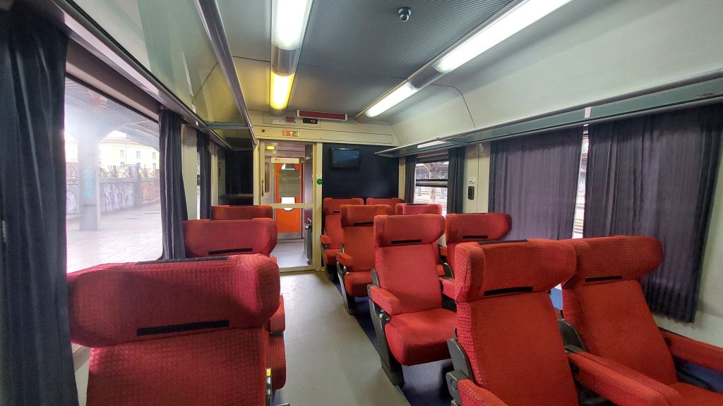 Vagon Clasa I AVA 200 (Astra Arad) - construit în perioada 2008-2010