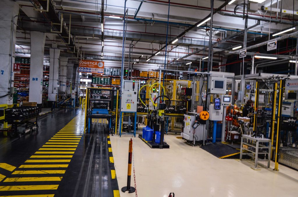 [FOTO] Care sunt secretele noului motor hibrid dezvoltat integral în România și folosit de Dacia - Imagine 3