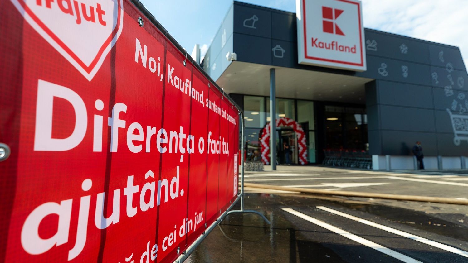 Kaufland România deschide primul magazin într-un oraș cu mai puțin de 20.000 de locuitori, în municipiul Moreni și angajează 100 de persoane