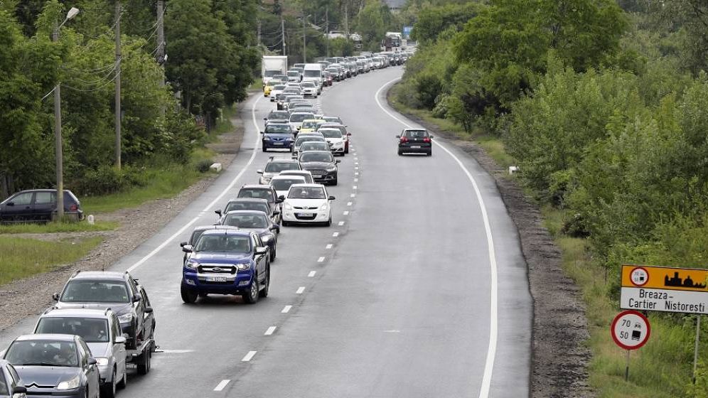 Aglomerație pe Valea Prahovei: recomandările polițiștilor pentru șoferii care se întorc din minivacanța de 1 mai