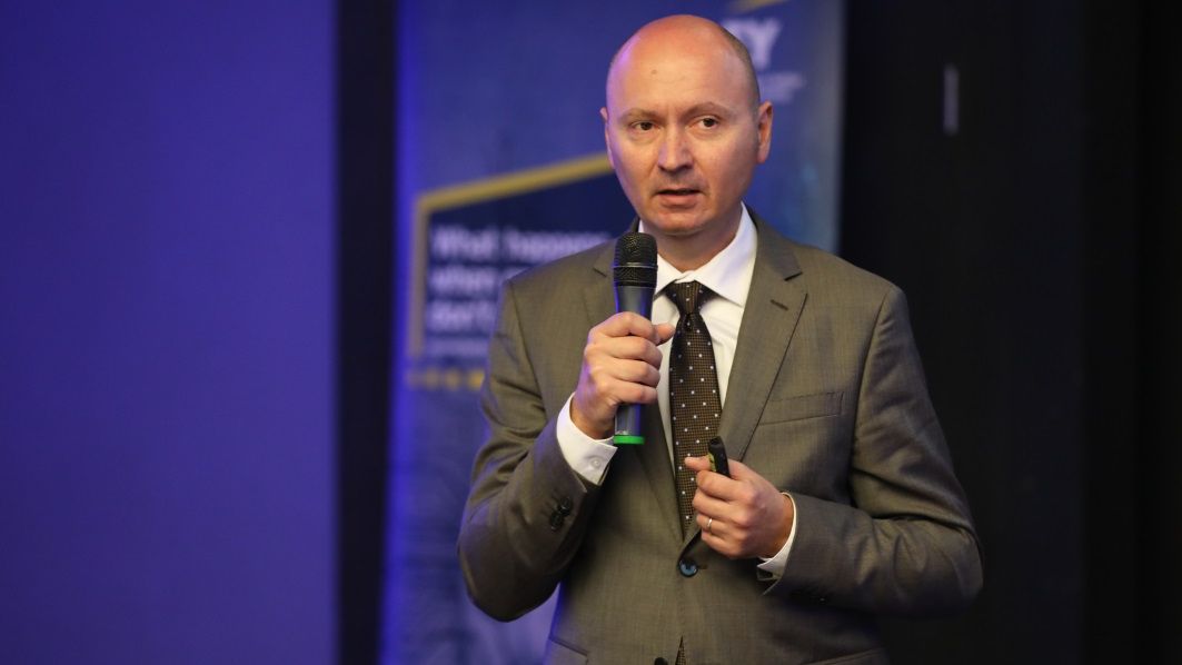 EY: Ce facilitati fiscale pot utiliza antreprenorii pentru a-si dezvolta afacerile sau a-si fideliza angajatii