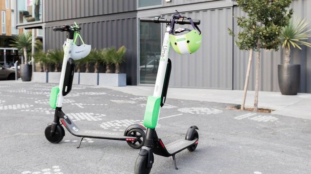 Brașovul, lăsat fără trotinete electrice. De ce nu primesc autorizație Lime și Bolt
