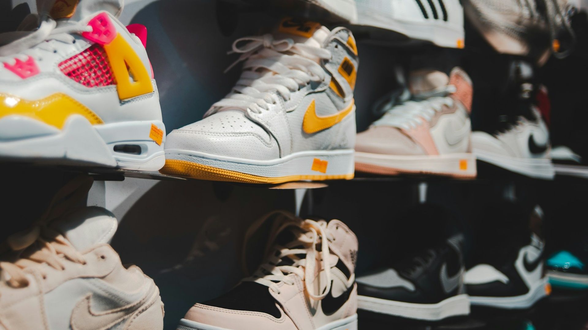 Nike anunță concedieri masive la nivel mondial, din cauza scăderii vânzărilor