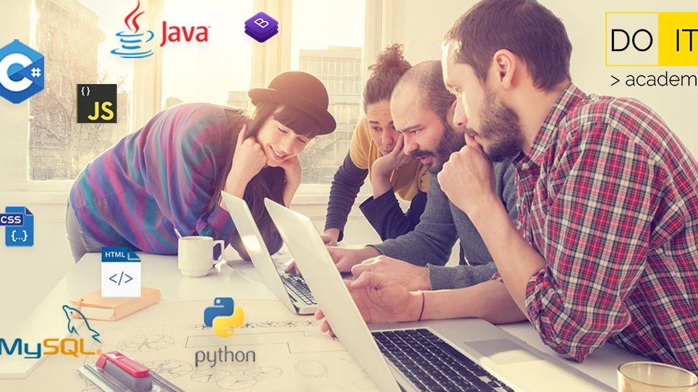 Învață programare chiar dacă nu ai experiență sau cunoștințe tehnice! Îți poate schimba viața!