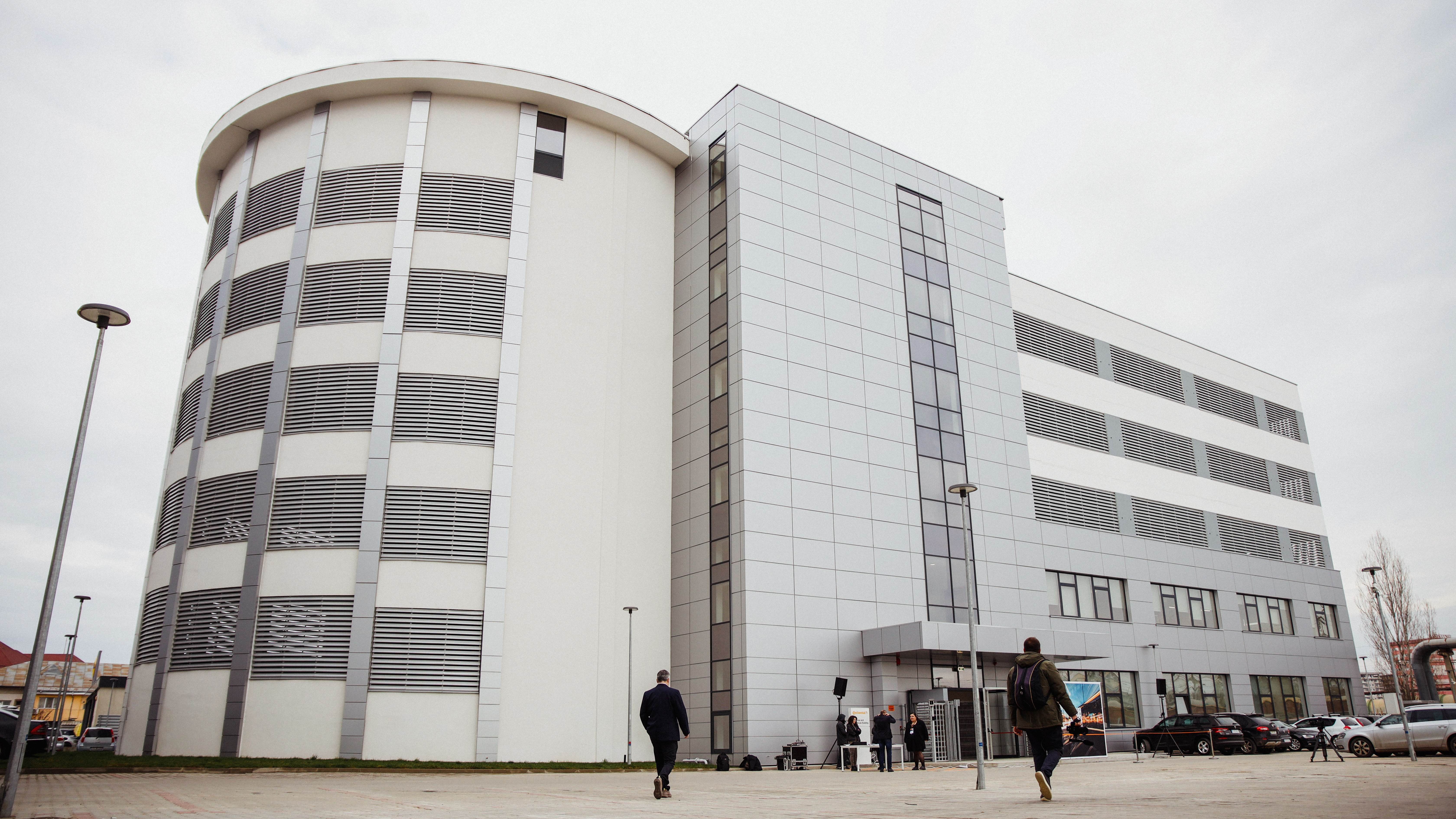 Continental lansează o parcare supraetajată și noi laboratoare de testare, la Iași