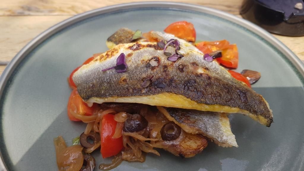 Review restaurant George Butunoiu: Rekolta continuă boema cuminte și precaută a lui Rendez-Vous