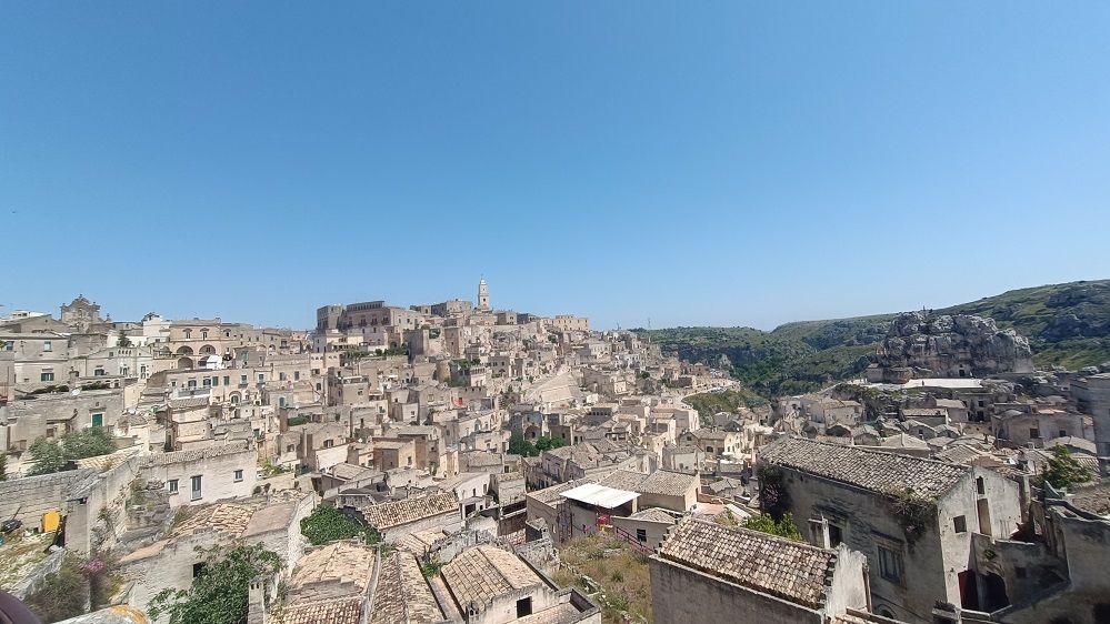 GALERIE FOTO: Matera, orașul de piatră supranumit și Cappadocia Italiei, aflat între două canioane