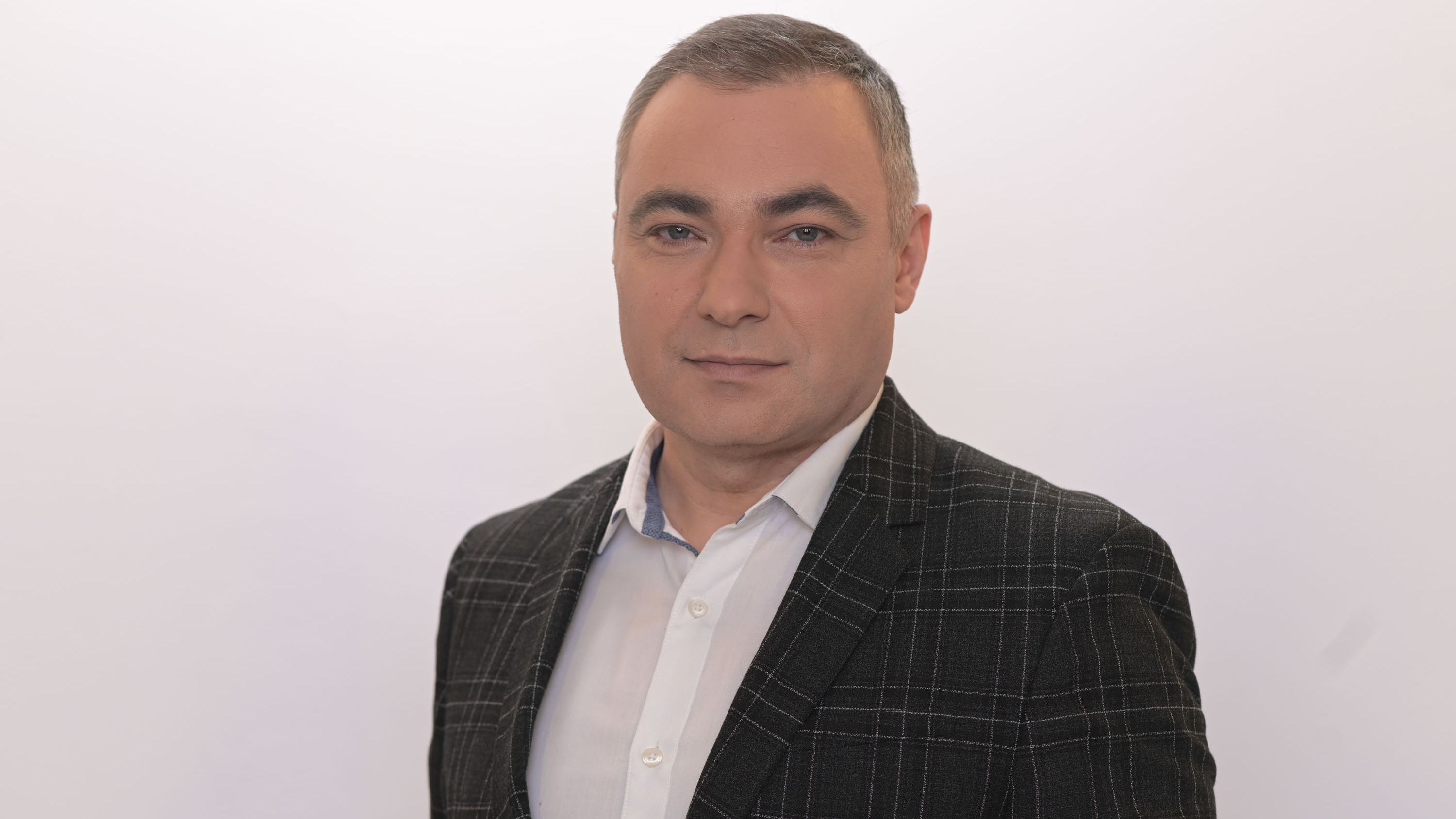 (P) Gabriel Bălașu: „Important este să fii prezent în societate, nu doar în bula ta. Pentru că starea de bine nu vine doar de la cei apropiați. Nu este suficient doar să crezi. Îndrăznește să creezi!”