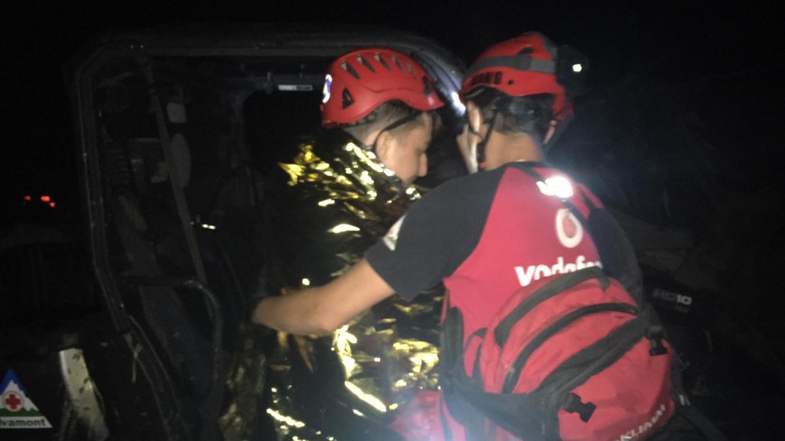 Tânăr găsit în stare gravă în munții Ceahlău, după ce a fost abandonat de prieteni