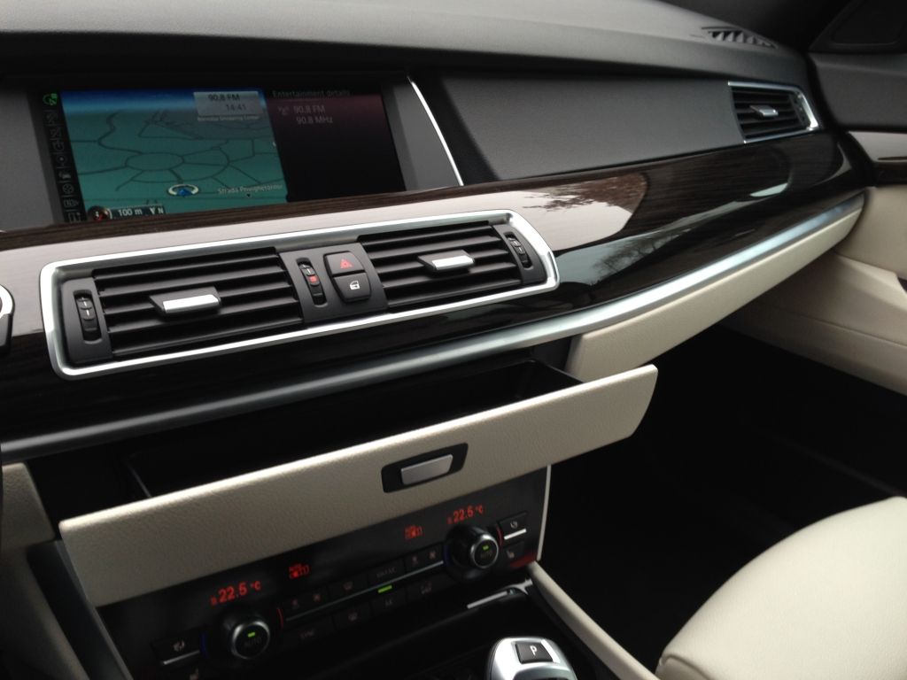 BMW 530d xDrive Gran Turismo - Imagine 21