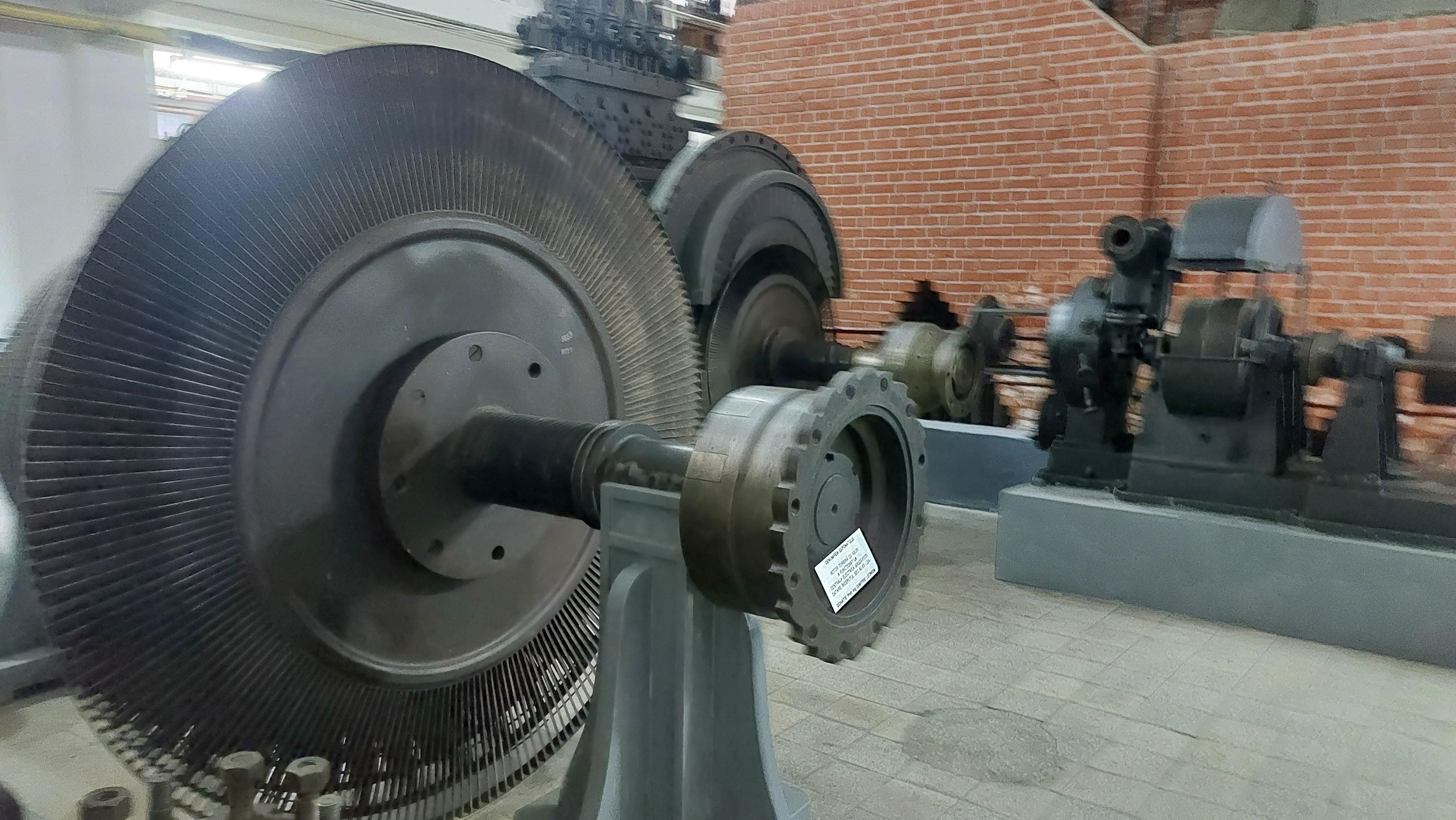 [FOTO] Se redeschide o secțiune istorică, închisă de 40 de ani, a Muzeului Național Tehnic ”Dimitrie Leonida” - Poza 13