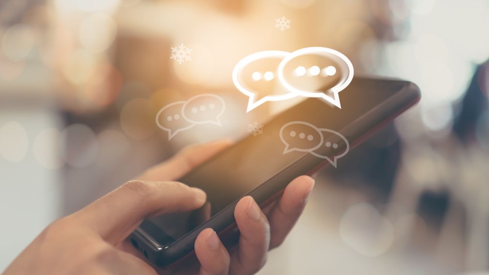 Sezamo introduce cumpărăturile cu AI: Românii pot comanda și plăti direct dintr-o conversație