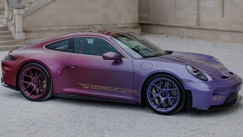 Un Porsche unicat cu motive moldovenești a fost construit pentru unul dintre cei mai mari producători de vinuri din țara vecină