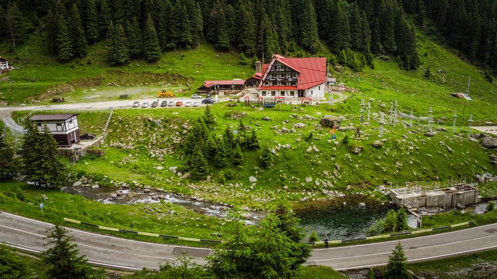 Mai multe vacanțe cu vouchere: românii se grăbesc să își folosească tichetele de la angajator