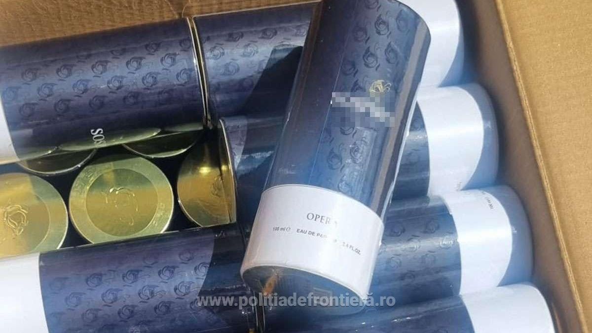 Miroase a fake: peste 2.000 de parfumuri contrafăcute, oprite în vama Giurgiu - Ruse
