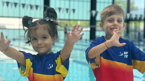 Swimming Team: Eficiența înotului în timpul anului școlar - o activitate fizică benefică pentru corp și minte