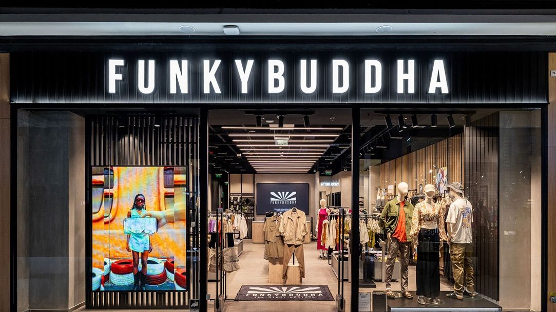 Funky Buddha își lansează în România magazinul online: Peste 1.000 de articole vestimentare, încălțăminte și accesorii