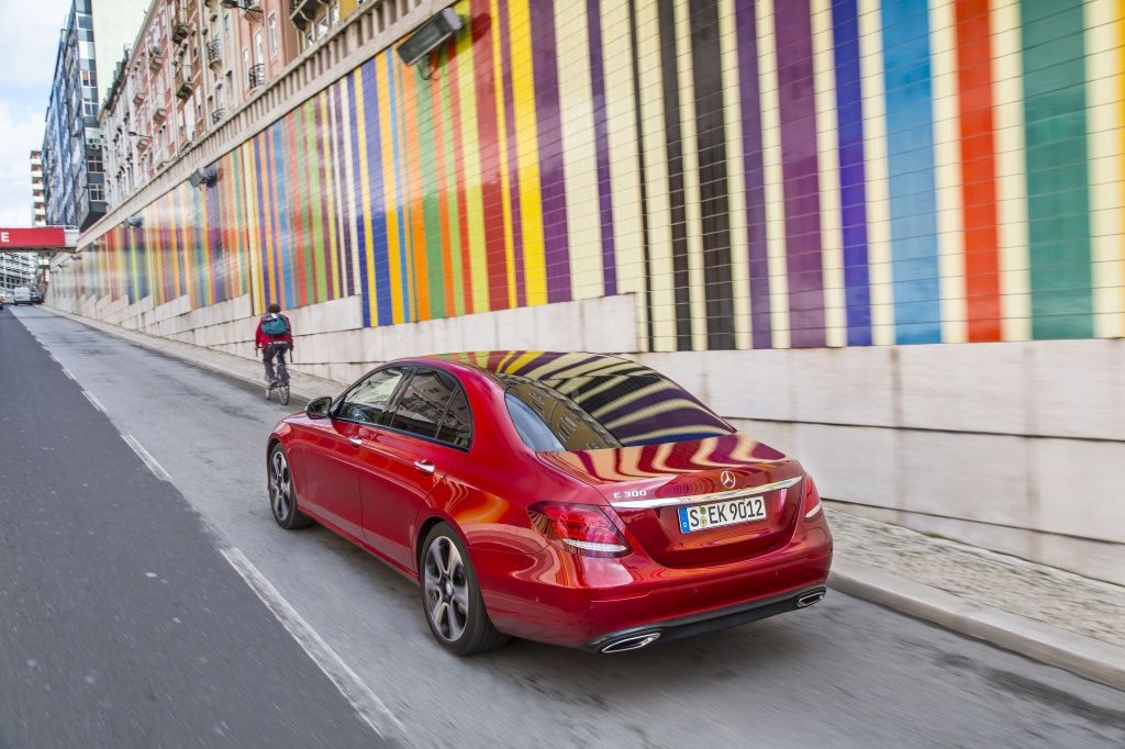 Mercedes-Benz Clasa E - Imagine 30