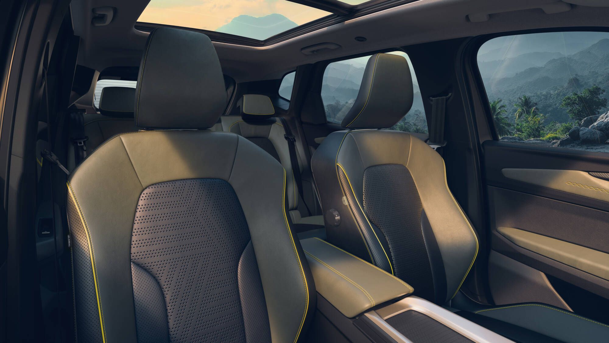 FOTO | Renault a prezentat versiunea pentru India a Daciei Duster. Care sunt principalele diferențe - Poza 4
