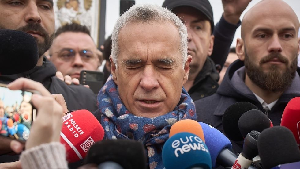 Ambasadorul României în SUA neagă că Georgescu a fost invitat la învestirea lui Trump