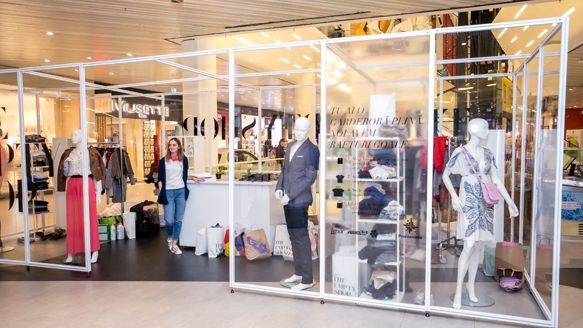 The Empty Shop - primul magazin gol din Romania unde se doneaza haine