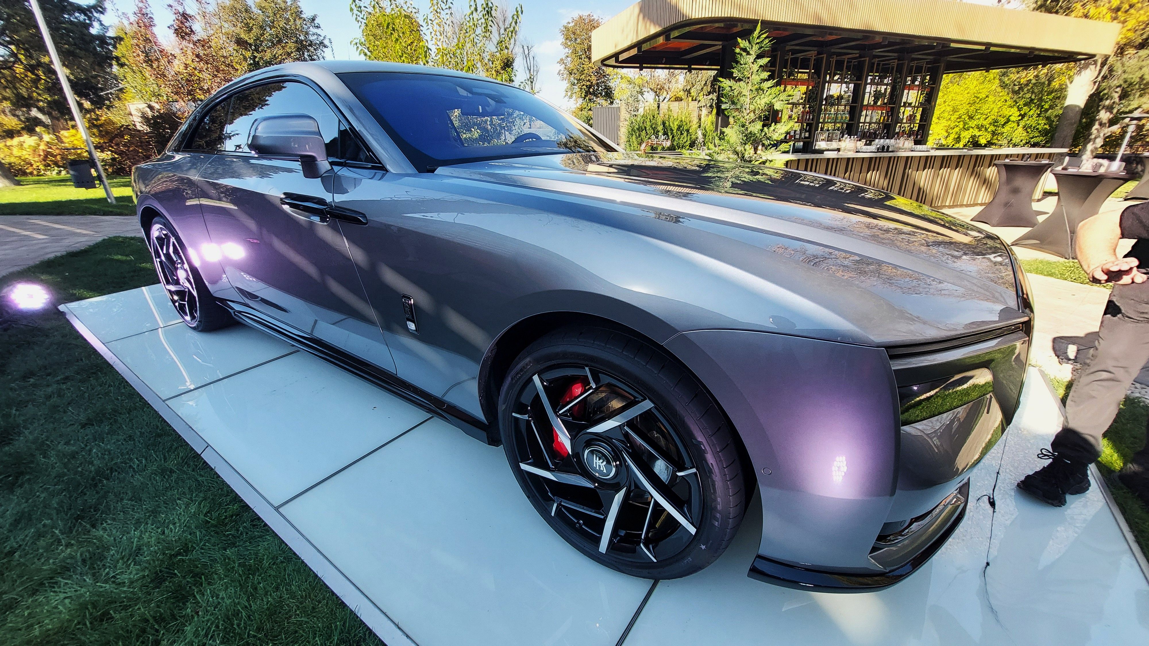 Black Badge Spectre, cel mai puternic Rolls-Royce din toate timpurile, prezentat oficial la București - Poza 32