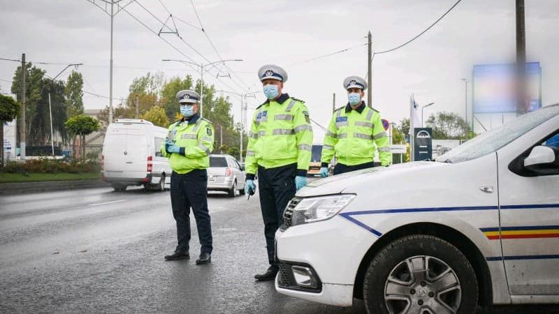 Un bărbat din București a fost arestat după ce a hărțuit o femeie într-o toaletă dintr-un mall