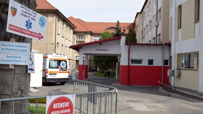 Directorul Spitalului Clinic Judeţean de Urgenţă (SCJU) din Sibiu nu a demisionat, deși Raluca Turcan a cerut acest lucru