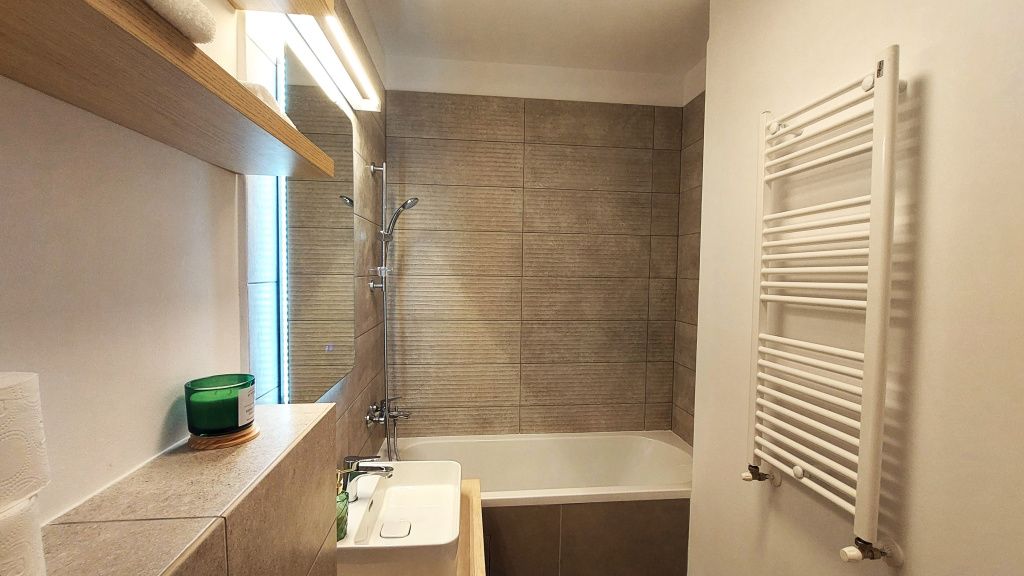 Cum arată un apartament nou de 3 camere de 152.000 de euro din sud-vestul Capitalei - Imagine 19