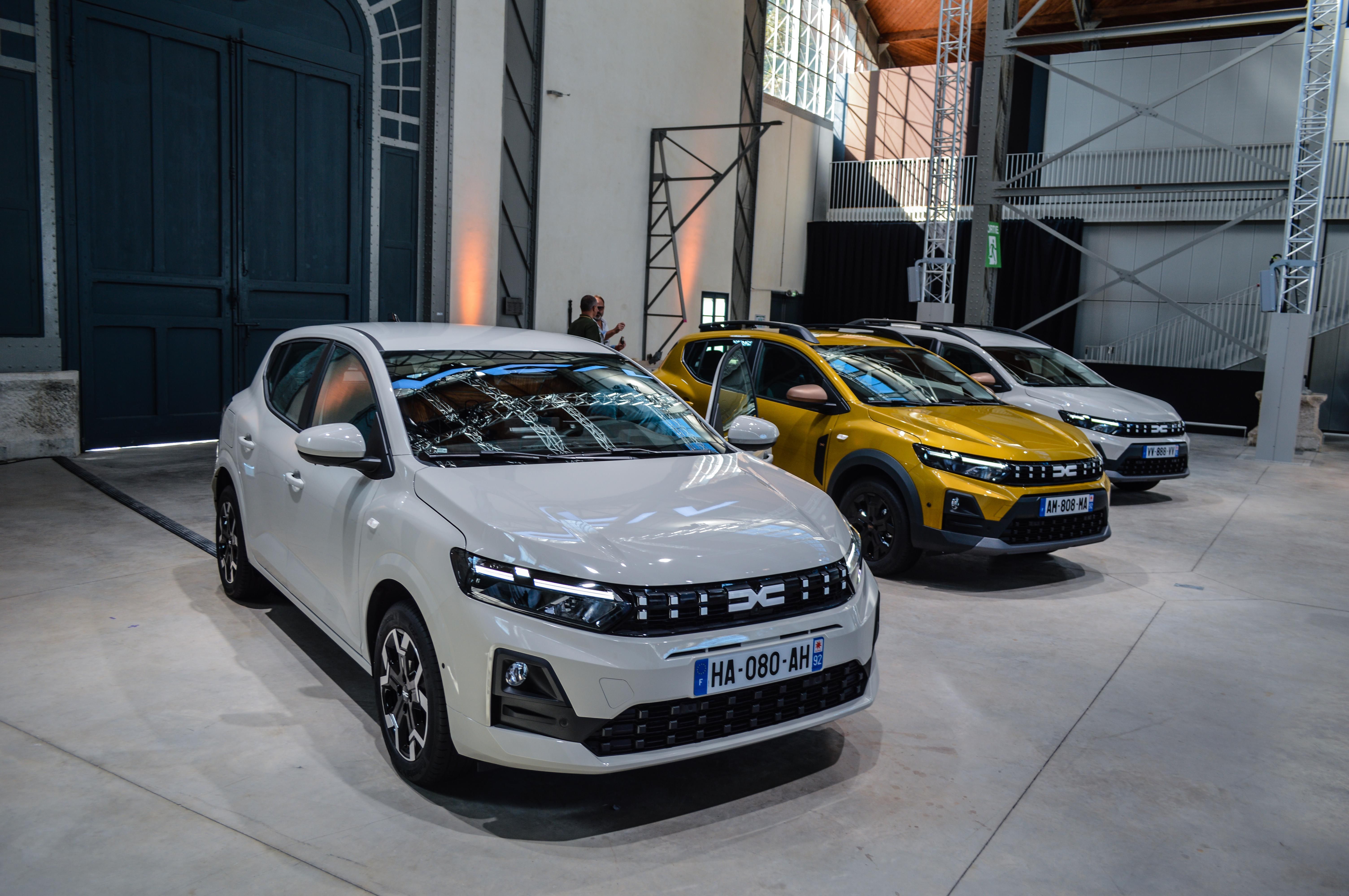 FOTO | Dacia aduce noutăți în bloc pentru toate modelele. Ce este nou la Sandero, Logan, Spring și Jogger și ce se schimbă la Duster și Bigster - Poza 22