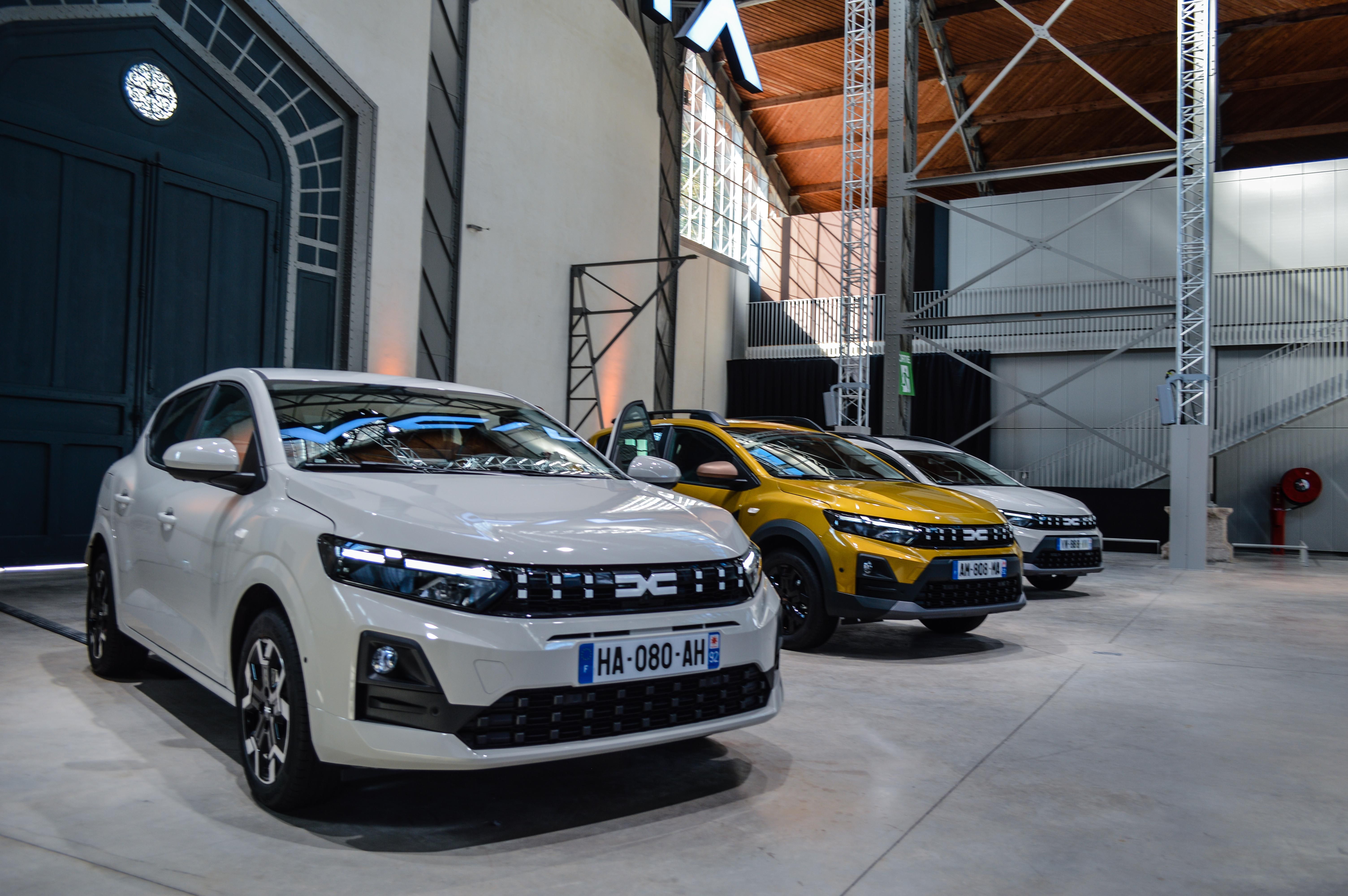 FOTO | Dacia aduce noutăți în bloc pentru toate modelele. Ce este nou la Sandero, Logan, Spring și Jogger și ce se schimbă la Duster și Bigster - Poza 21