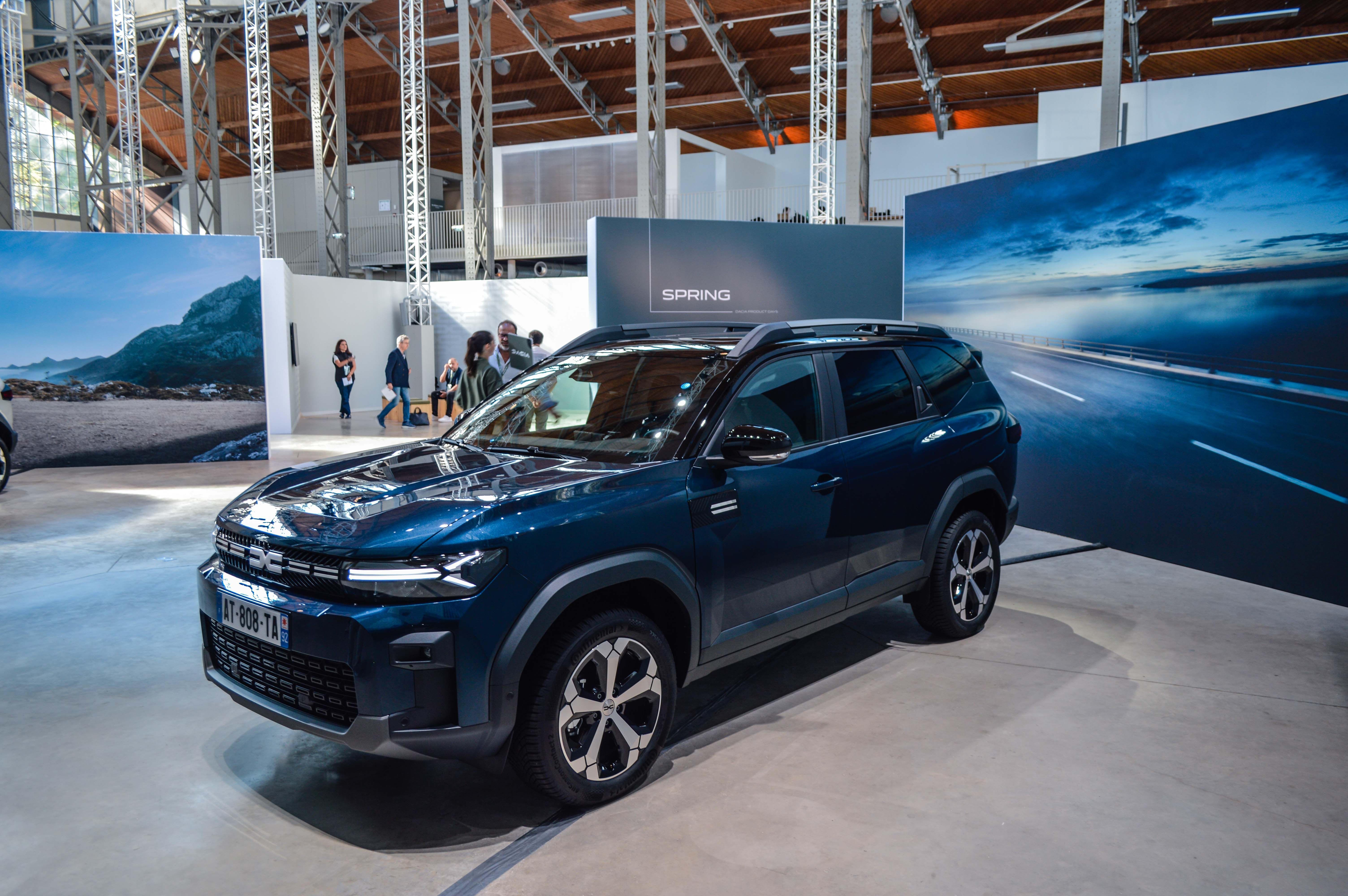 FOTO | Dacia aduce noutăți în bloc pentru toate modelele. Ce este nou la Sandero, Logan, Spring și Jogger și ce se schimbă la Duster și Bigster - Poza 3