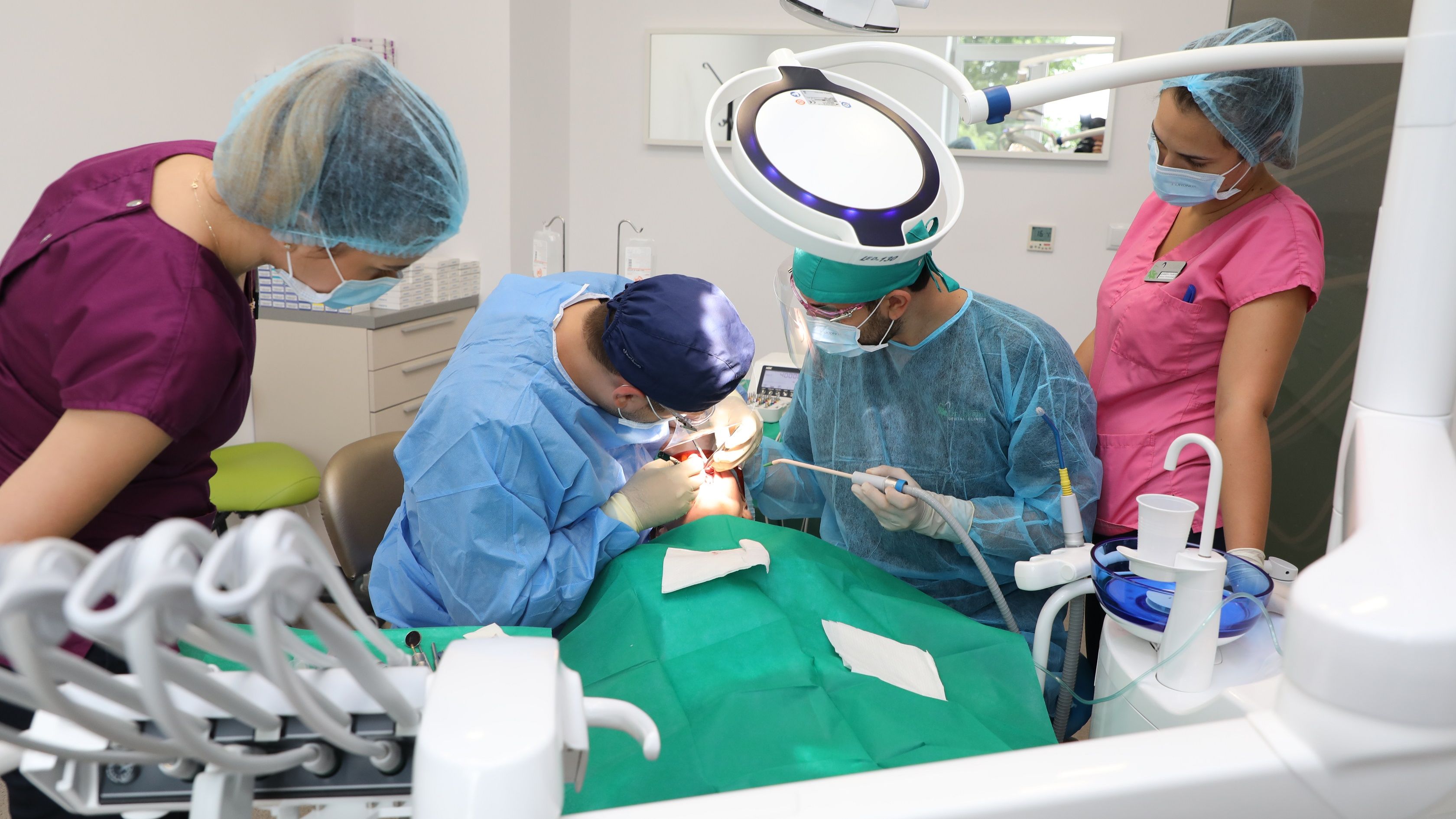 Reteaua Dr.Leahu deschide prima clinica in judetul Cluj, in Turda, dupa o investitie de 350.000 euro si ajunge la un numar de 8 clinici