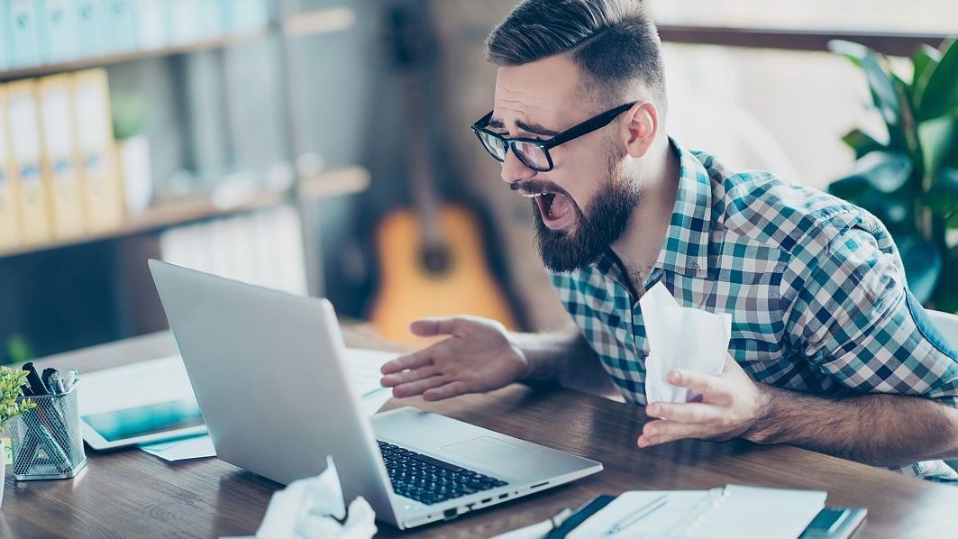 Șeful unui mare furnizor de internet a rămas fără conexiune în timp ce lăuda serviciul